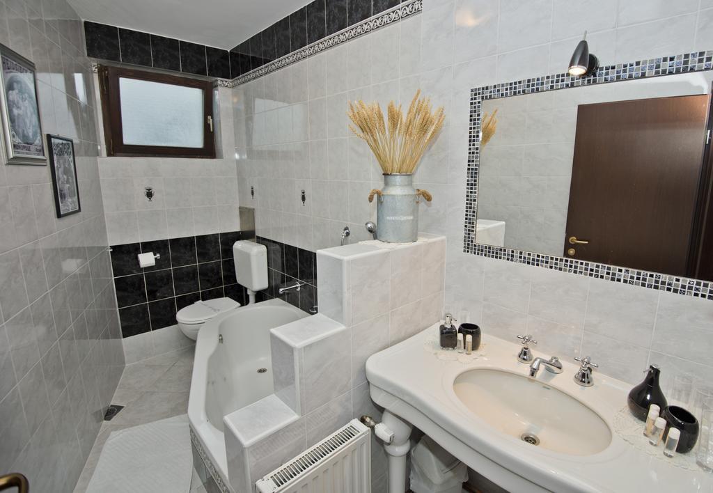 Guesthouse Zganjer Ozaly Szoba fotó